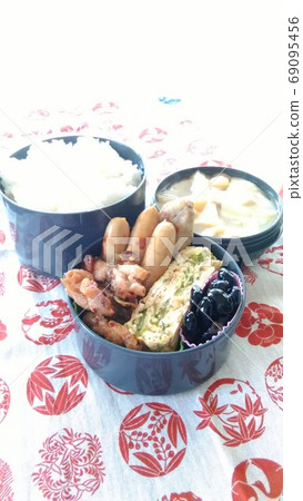 Handmade lunch with a lot of wieners Handmade lunch with a lot of wieners 69095456
