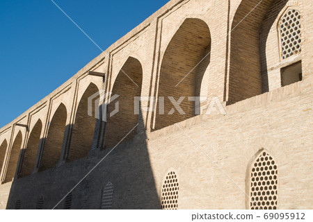 Ancient architecture of Central Asia and East Ancient architecture of Central Asia and East 69095912