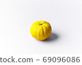 Yuzu 69096086