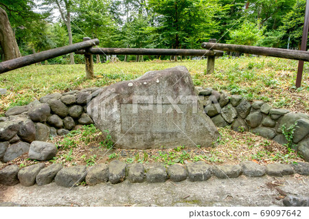 東京武藏野市井之頭公園的御殿山遺址 東京武藏野市井之頭公園的御殿山遺址 69097642