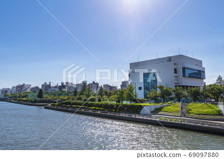 Scenery of Sumida River and Taitung Riverside Sports Center Scenery of Sumida River and Taitung Riverside Sports Center 69097880