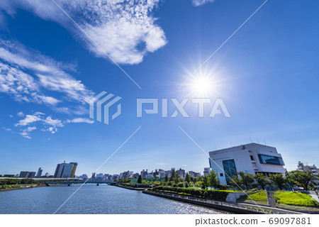 Scenery of Sumida River and Taitung Riverside Sports Center Scenery of Sumida River and Taitung Riverside Sports Center 69097881
