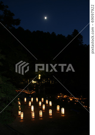 Tottori Four Seasons Walk Aki Ikeda Family Grave 69097922