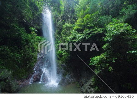 Next Falls, Aritagawa Town, Arita District, Wakayama Prefecture 69103430