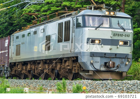 EF510 locomotive running on the Uetsu Line Murakami City, Niigata Prefecture EF510 locomotive running on the Uetsu Line Murakami City, Niigata Prefecture 69103721