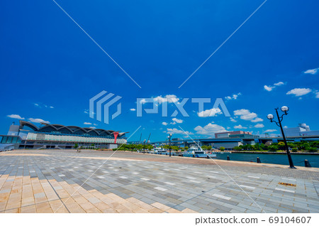 View of summer blue sky and Hakata Port Marine Messe Fukuoka [Fukuoka City] 69104607