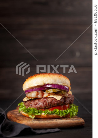 Homemade tasty beef burger 69106516