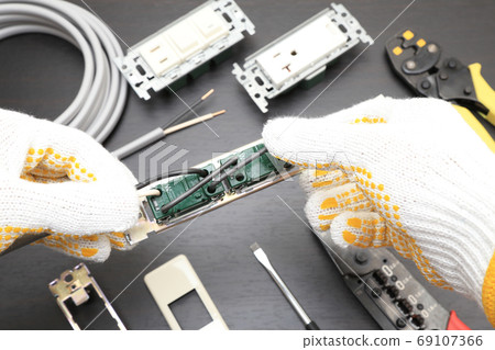 Electrical work Outlet wiring work Electrical work Outlet wiring work 69107366