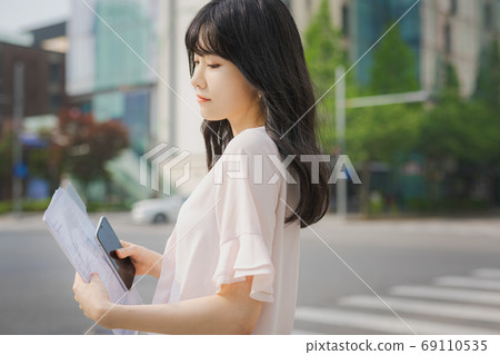 職業女性商務上班族 職業女性商務上班族 69110535