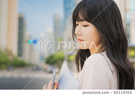 Career Woman Business Office Worker Career Woman Business Office Worker 69110568