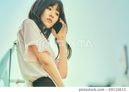 職業女性商務辦公室工作人員 職業女性商務辦公室工作人員 69110615