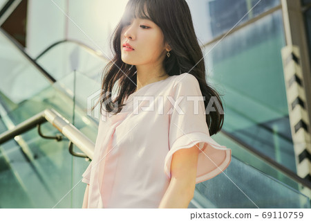 career woman business office worker career woman business office worker 69110759