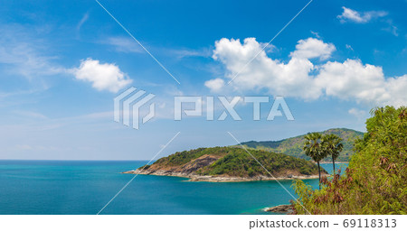 Panoramic view of  Phuket 69118313