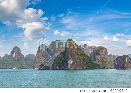 Halong bay, Vietnam 69119241