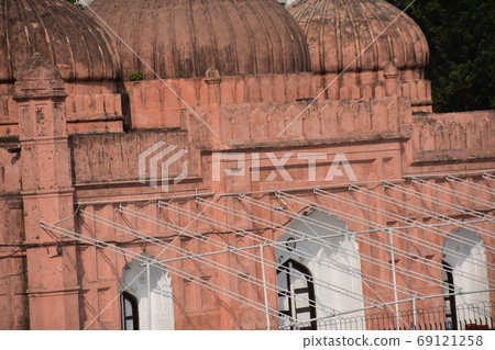 孟加拉國達卡的伊斯蘭摩西在拉爾貝格堡未完成的城堡遺址上 69121258