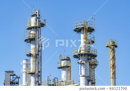 Plant equipment 69121700