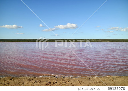 [Australia/WA] Pink Lake 69122078