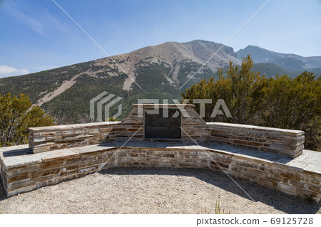 Sunny view of the beautiful Wheeler Peak from the Mather Point Sunny view of the beautiful Wheeler Peak from the Mather Point 69125728
