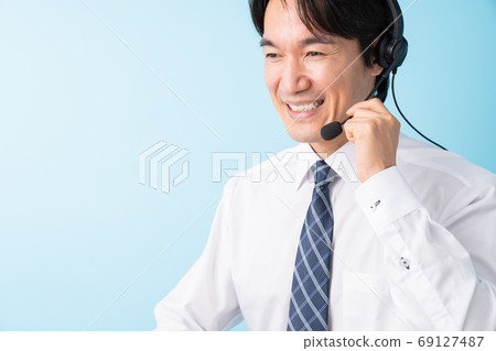 Operator Middle Male Operator Middle Male 69127487