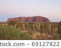 Uluru 69127822