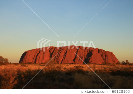 Uluru Uluru 69128103