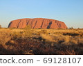 Uluru 69128107