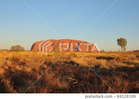 Uluru Uluru 69128109