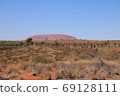 Uluru 69128111