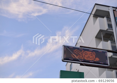 Electric bulletin board 69129056