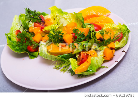Recipe of salad with baked pumpkin Recipe of salad with baked pumpkin 69129785