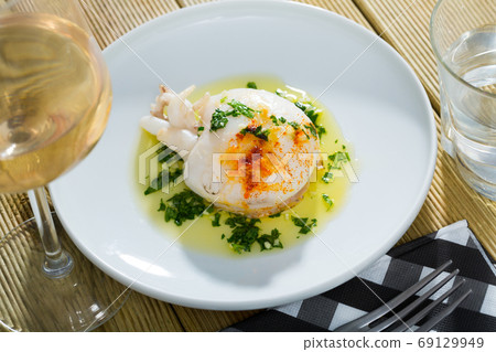 Plate of roasted Cuttlefish 69129949