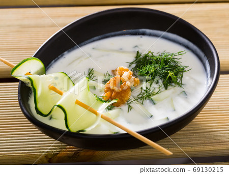 Chilled soup Tarator 69130215
