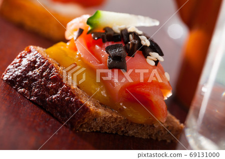 Close up image of canape with salmon 69131000