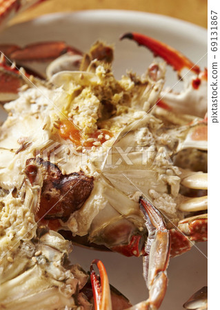 Steamed crab Steamed crab 69131867