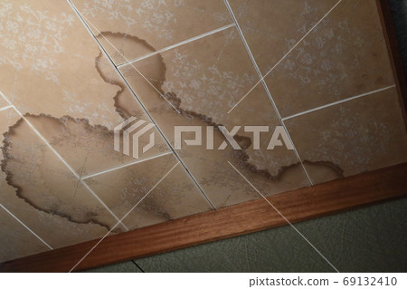 Old private house leaking rain 69132410