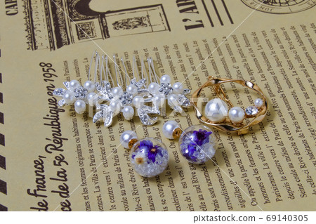 Accessory, fashionable, decoration, ornament, hairpin, earring, fashion, woman, hair ornament 69140305