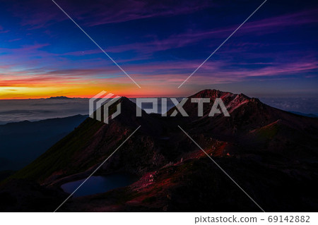 白山早晨景 白山早晨景 69142882
