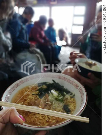 在富士山頂吃的美味拉麵 69143864