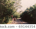 在東京的一個偏遠島嶼Shikinejima騎自行車 69144354