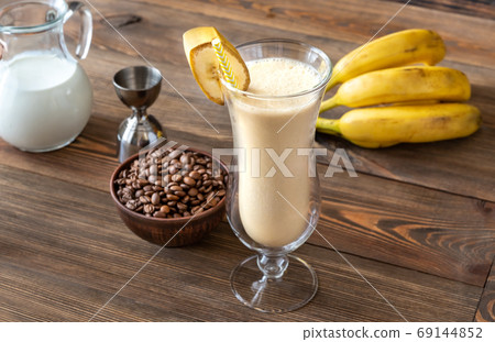 Glass of Dirty Banana Cocktail 69144852