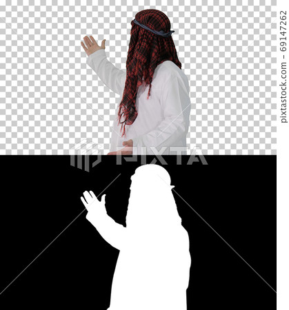 Sheikh wearing keffiyeh doing welcome gesture, Alpha Channel Sheikh wearing keffiyeh doing welcome gesture, Alpha Channel 69147262
