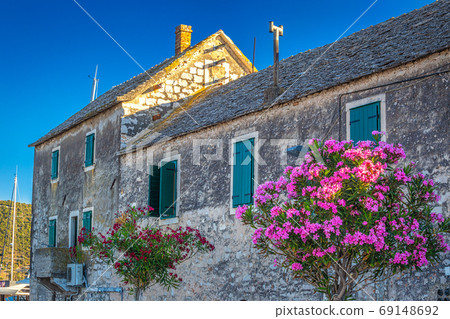 Old stone house in Primosten town. 69148692