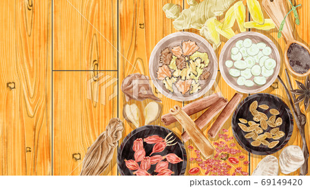 安排在桌上的中草藥插圖 69149420