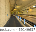 A tunnel 69149637