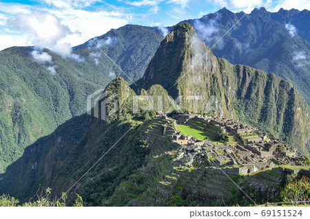 Peru · Machu Picchu Peru · Machu Picchu 69151524
