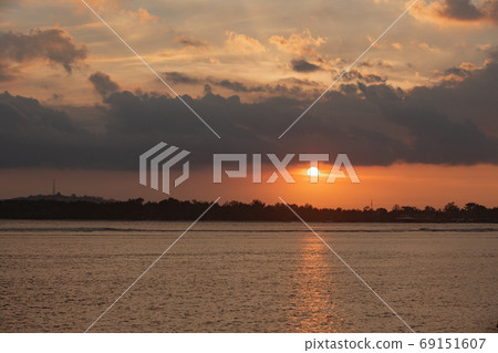 amazing view of the island during sunrise amazing view of the island during sunrise 69151607