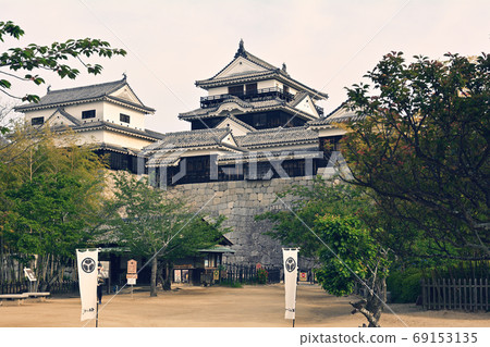 Japan's 100 Great Castles / Matsuyama Castle 69153135