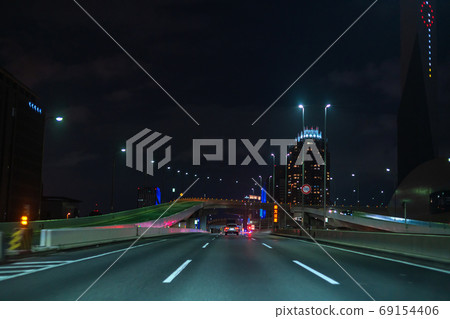 <<Tokyo>> Metropolitan Expressway at night, onboard photography <<Tokyo>> Metropolitan Expressway at night, onboard photography 69154406