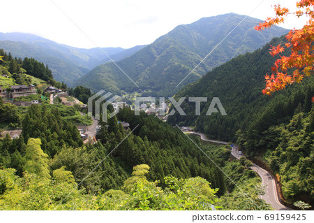 伊亞山谷的房子 伊亞山谷的房子 69159425