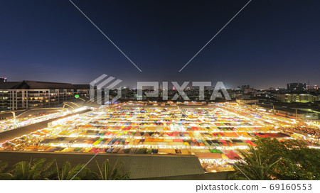 泰國曼谷拉差達鐵路市場火車夜市拉差達,BKK 泰國曼谷拉差達鐵路市場火車夜市拉差達,BKK 69160553